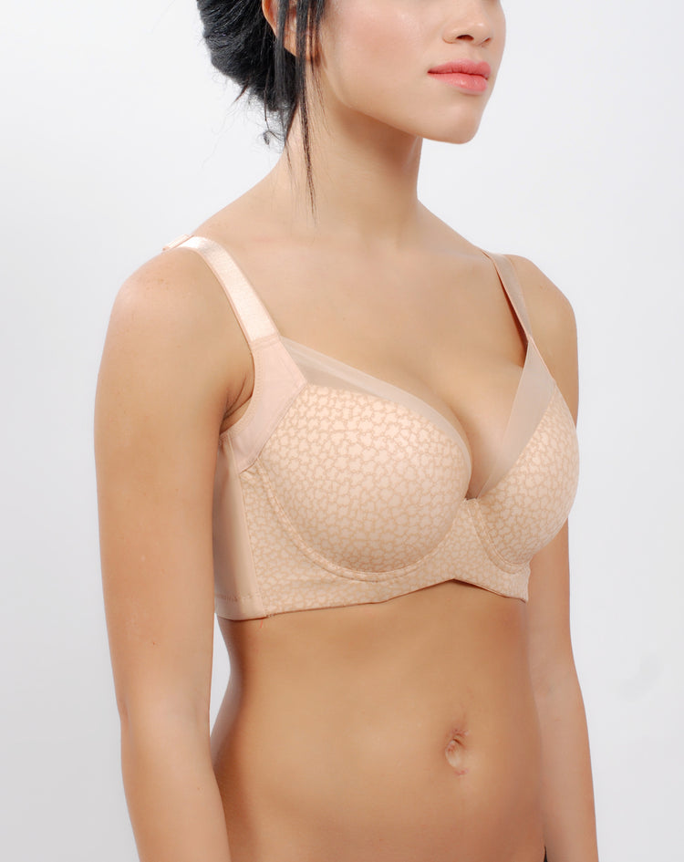 Side view of beige underwire push-up bra – Highlights the bra's elegant, breathable design and supportive underwire structure.